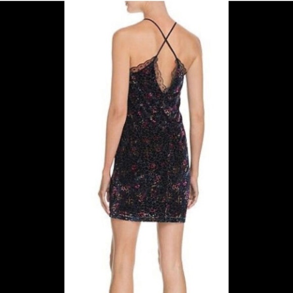 New Aqua Capsule x Maddie & Tae Black Floral Velvet Party Slip Dress US M - Picture 2 of 8